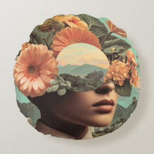 Surrealistiskt Kvinnligt Porträtt med Blommotiv Rund Kudde