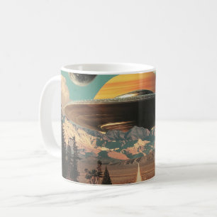 Surrealistiskt landskap med väg, UFO och Saturnus Kaffemugg