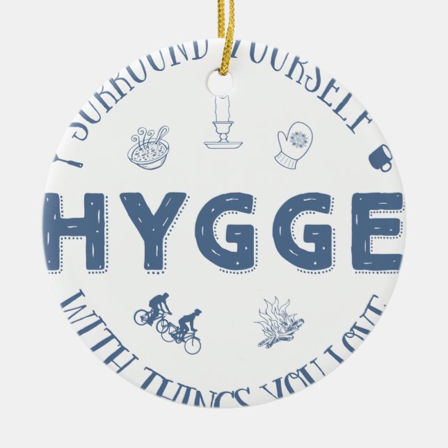 Surround dig W. Hygge (mörk - blåtttext) Julgransprydnad Keramik (Framsidan)