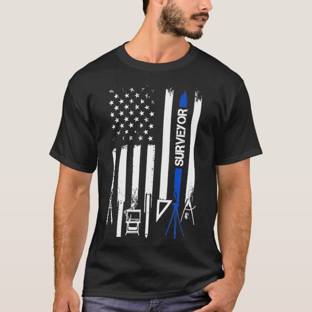 Surveyor Gift Tripod Gear Land Survey Flagga Amer T Shirt (Framsida)