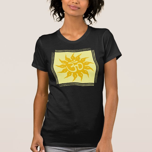 Surya n Om Tee Shirt (Framsida)