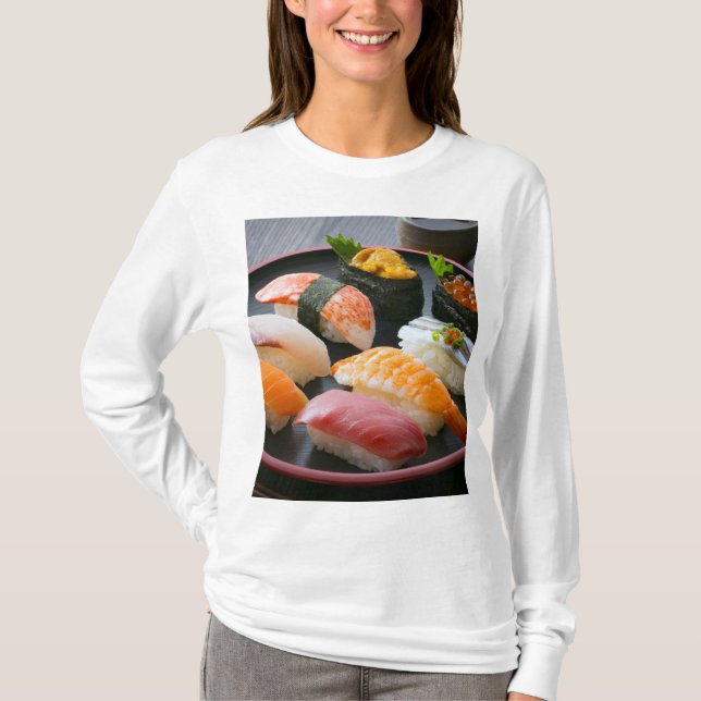 Sushi Circle – Japanese Round Dance T Shirt (Framsida)