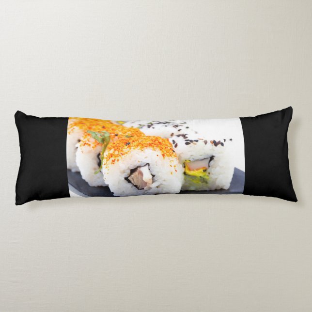 Sushi på en platta kroppskudde (Baksidan)