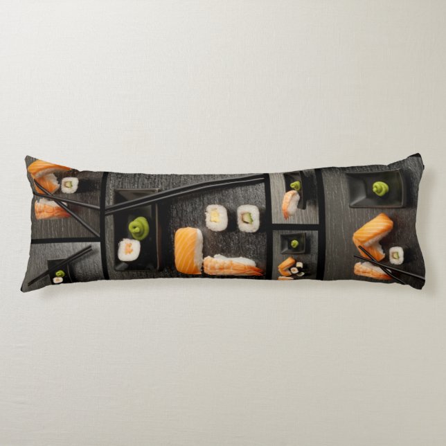 Sushisamling på svart bakgrund kroppskudde (Framsidan)
