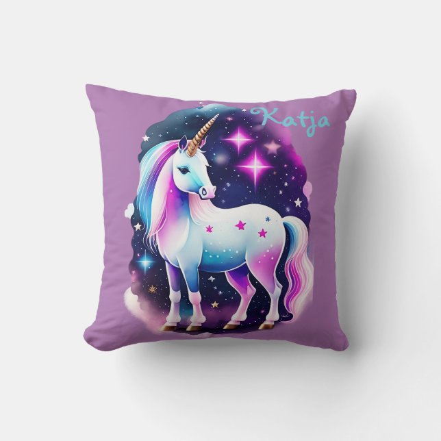 süßes Einhorn vor einem funkelnden Sternenhimmel Kudde (Framsida)