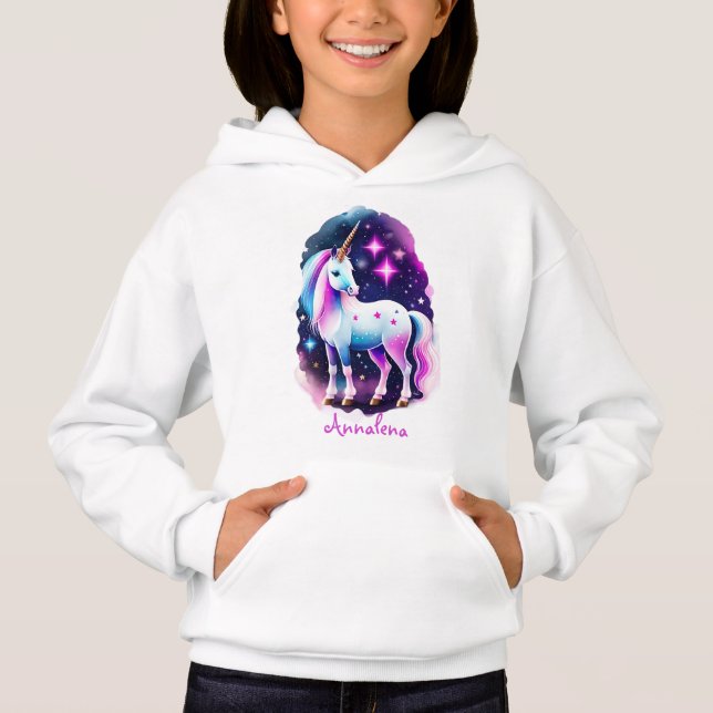 süßes Einhorn vor einem funkelnden Sternenhimmel T Shirt (Framsida)