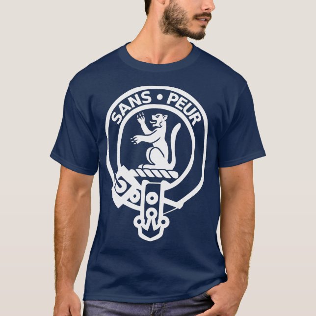 Sutherland Scottish Family Klan Namn Vapensköld T Shirt (Framsida)