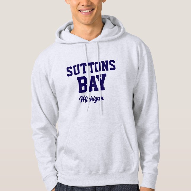Suttons Bay Michigan Prated Hoodie (Framsida)