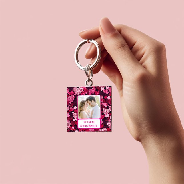 Svagt Rosa ser genast tillbaka texten (Skapare uppladdad)
