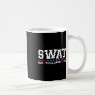 Svälj smarta kvinnor mot Trump-funn antitrump 2 Kaffemugg