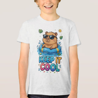 Svalkande bäver i poolen med glasögon t shirt