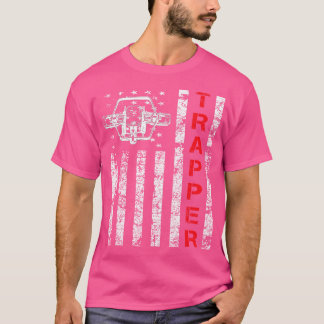 Svällning med amerikansk Flagga och en Coyote fäll T Shirt