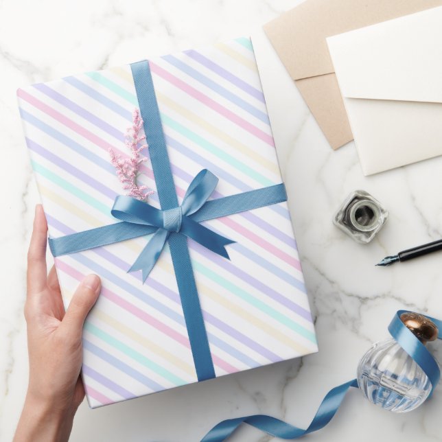 Svällning Papper till en magisk födelsedagsfest. Presentpapper (Gifting)