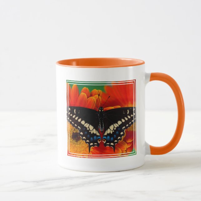 Svalstjärt på gerberadaisy mugg (Höger)