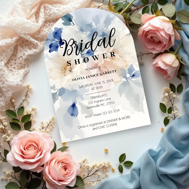 Svalt Blått & Pastell Färgade Blommor Bröllopsdusc Inbjudningar (Cool Blue and Pastel Floral Bridal Shower Invitations with Watercolor Effect. Arch Style.)