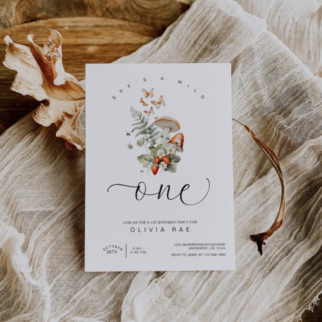 Svamp- och jordgubbar första födelsedag inbjudningar (Skapare uppladdad)