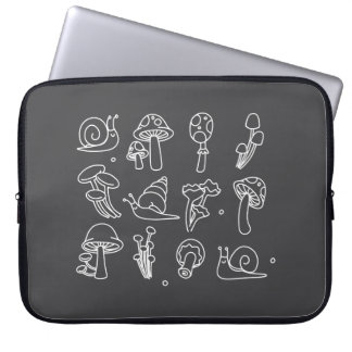 Svampar och Snigel Laptop sleeve