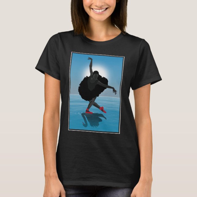 Svan Sjö Ballerina T Shirt (Framsida)