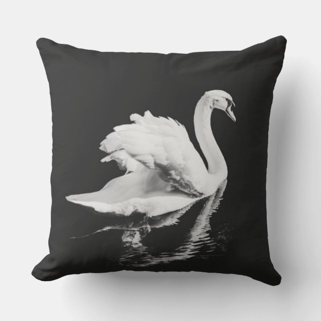 Svan Swimming Black and White Kudde (Framsida)