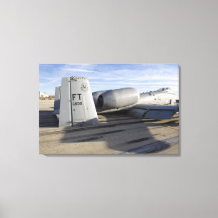 Svanen delar upp av A-10 en Thunderbolt II Canvastryck