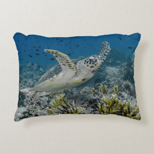 Svärdfiskad havssköldpadda simmar prydnadskudde