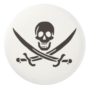 Svardsjälm av obsidian Calico Jacks piratflagga Knopp