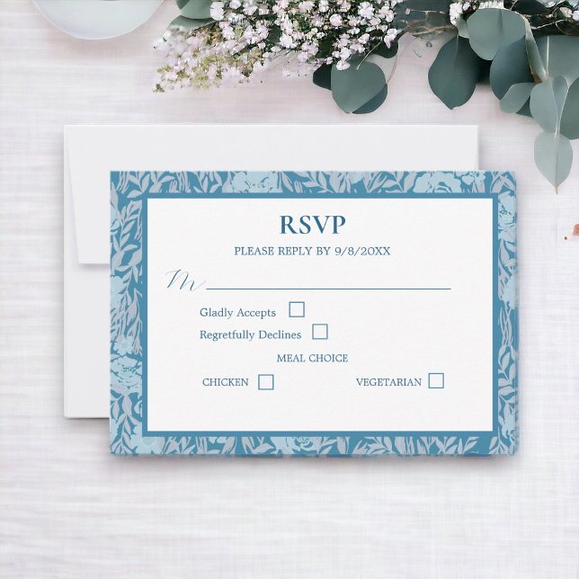 Svarskort på Blommigt med mjuk, blå Elegant OSA Kort (Have your guests respond to you with this elegant RSVP enclosure card.)