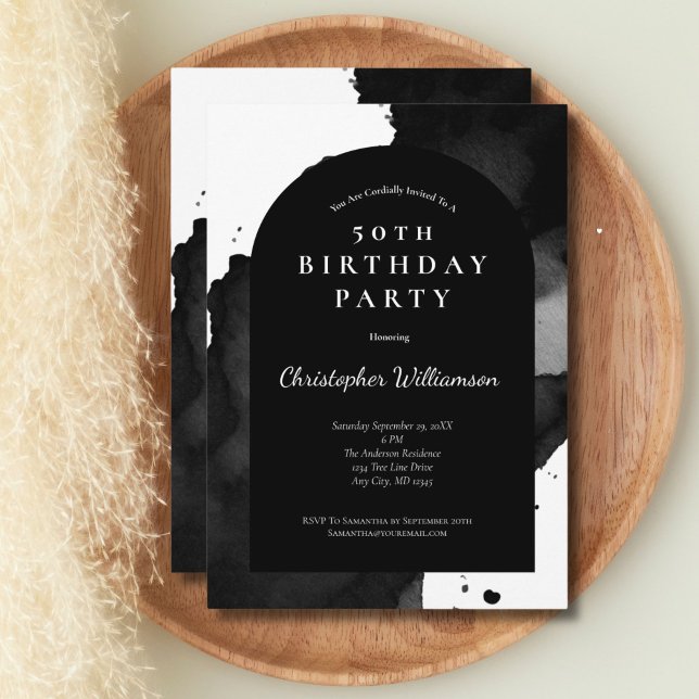 Svart akvarell tvätt modern båge 50-årsdag inbjudningar (Black Watercolor Wash Modern Arch 50th Birthday invitation for him or her.)