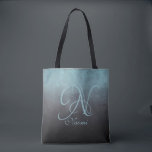 Svart Aqua Grönt snyggt Rustic monogram Tygkasse<br><div class="desc">Modern elegant abstrakt med rostfri mjuk sten Tote Bag. Black, Aqua Grönt färg. Modern utformning av trendiget mode. Den här söta och söt gigabladen kan anpassas så att den omfattar ditt första och första namn och är en perfekt Möhippa, Söt 16, 13, 15, 16, 18, 21, 30, 40, 50, 60,...</div>