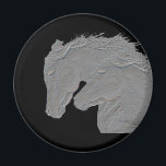 Svart bakgrund för Embossed Lethorses Black Magnet<br><div class="desc">Två hästar flyger i silver präglat mot svart bakgrund. Snygg för bröllop,  speciella tillfällen eller inte alls. Underbar gåva till hästälskare - helt anpassade för dina behov.</div>