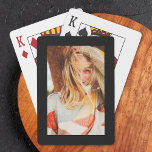 Svart bakgrund för enkelfotomall casinokort<br><div class="desc">En fotomall med ett svartvitt Party-uppspelningskort med svart bakgrund.</div>