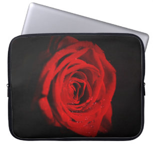 Svart bakgrund och Röd ros Laptop Fodral