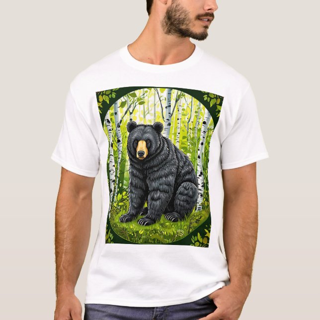 Svart björn i en björkskog t shirt (Framsida)