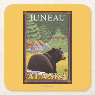 Svart björn i skogen - Juneau, Alaska Underlägg Papper Kvadrat