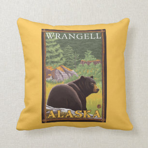 Svart björn i skogen - Wrangell, Alaska Kudde