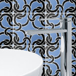 Svart blå vit keltisk Knot Seamless Mönster Tile Kakelplatta<br><div class="desc">Elegant Celtic knullar sömlös mönster för att lägga till en andlig-beröring till ditt hem.</div>