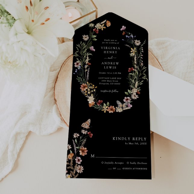 Svart Boho Blommig Allt-i-ett Bröllopsinbjudan (Black Boho Floral All in One Wedding Invite with Butterfly by Painted Paperie
)