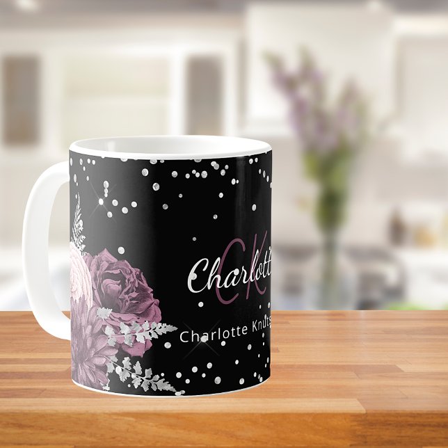 Svart burgundblommor elegant monogram namn kaffemugg (Skapare uppladdad)