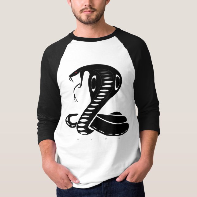 Svart design i kung Cobra T Shirt (Framsida)