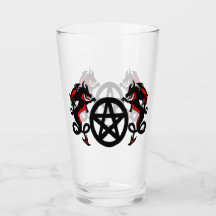 Svart dragonger och Pentacles-glas