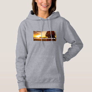 SVART DROTTNING I DEN AFRIKANSKA SLÄTTEN T SHIRT