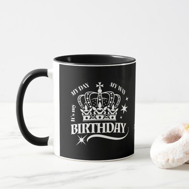 Svart Elegant Födelsedagskrona med egen typografi Mugg (Med munk)