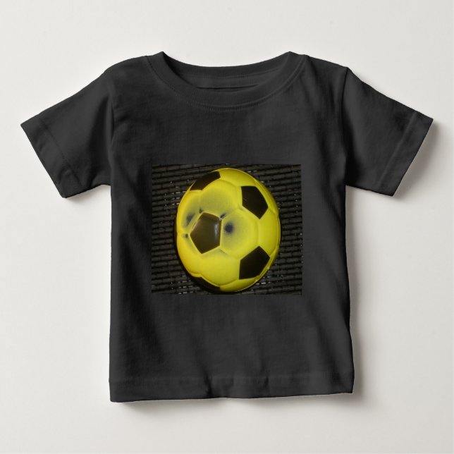 Svart fotboll och Gult T Shirt (Framsida)