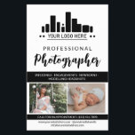 Svart fotograf av Professionellen din Logotyp Flygblad<br><div class="desc">Marknadsföring-flygare för en personlig för professionell fotograf med foton, logotyp, kontaktinformation, anpassningsbar och profilfoto i en skarp, svart och vit design. Fotografiflygare för kvinnlig och chic professionell i en ren design med en svart accent färg och en charmerande personlig med din logotyp och foton för att visa din talang. Anpassa...</div>