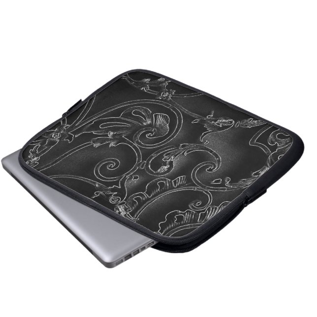 Svart gotsk baroque swirl mönster laptop fodral (Framre botten)
