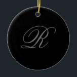 Svart Grått, minimalistiskt, första monogram Julgransprydnad Keramik<br><div class="desc">De som ser det kommer att säga vilken enkel utformning och kommer inte att kunna ta bort ögonen från detta. Det är en mycket elegant, mycket estetisk och mycket enkel perfekt. Med en sådan enkelhet kommer ni omedelbart att återspegla vilken personlighet ni har i bran och hur lyhört ert arbete...</div>