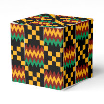 Svart, grön, röd och gul Kente-tyg
