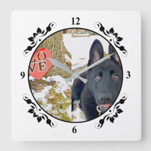 Svart GSD Puppy & Kärlek Heart Square Clock Fyrkantig Klocka