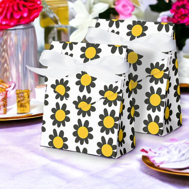Svart Gula blommor färgstark Roligt Presentaskar (Black Yellow Flowers Colorful Fun Favor Boxes from Ricaso)