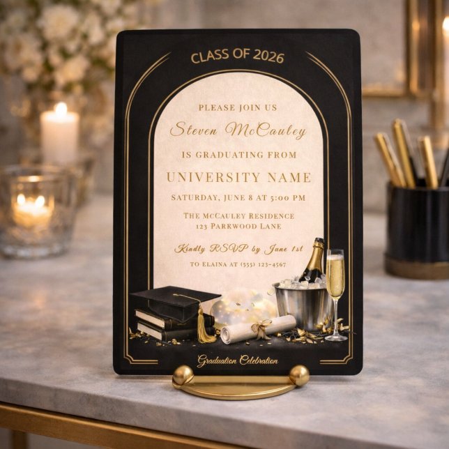 Svart Guld Examen Båge Inbjudan (Black and gold arch with refined detail for a formal graduation celebration moment)